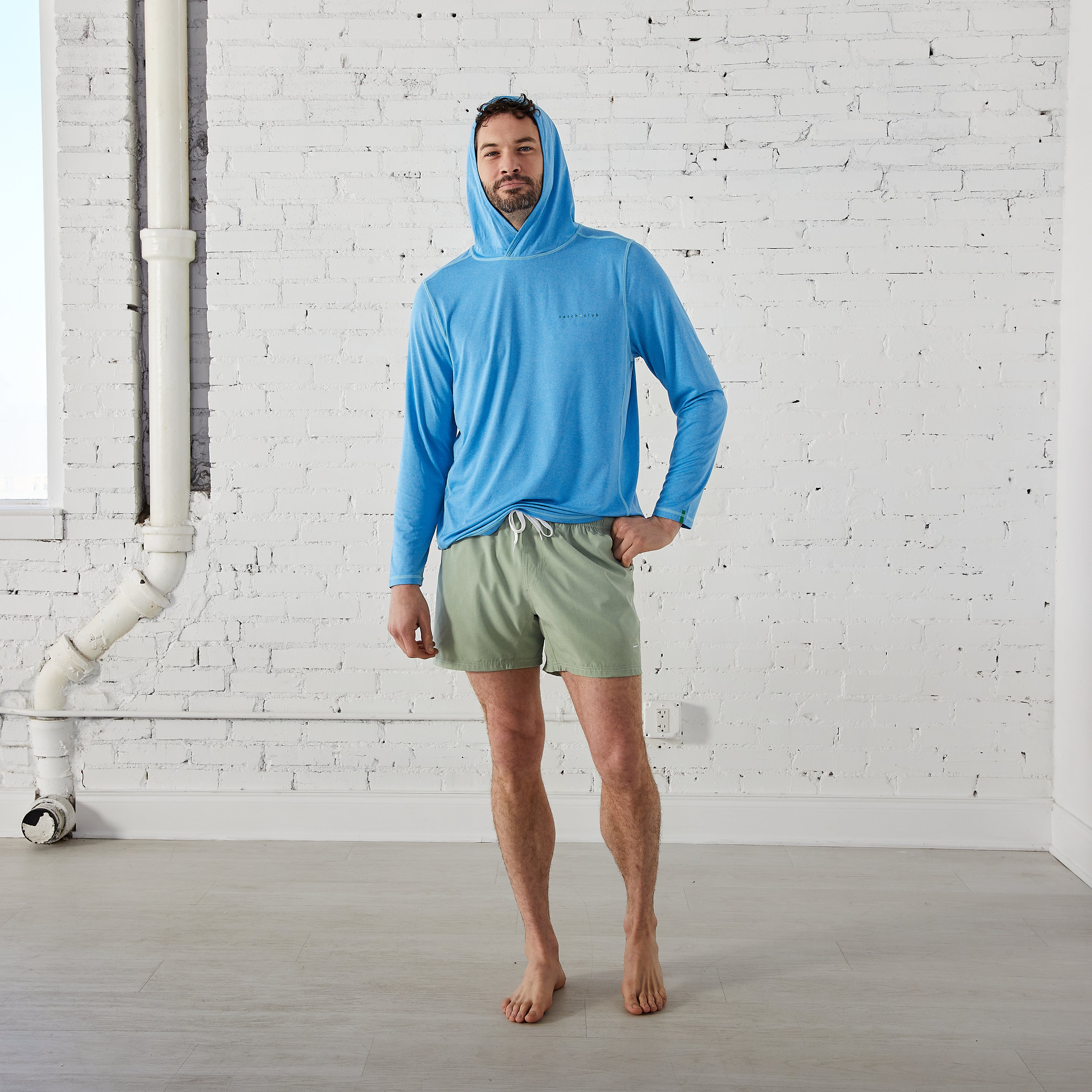 Performance Hoodie Indigo Catch + Club